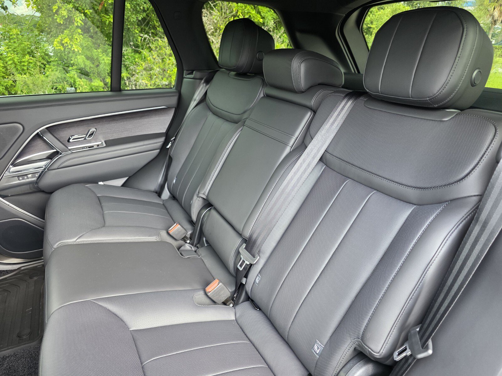 New 2026 Land Rover Range Rover SE AWD/4WD image 14
