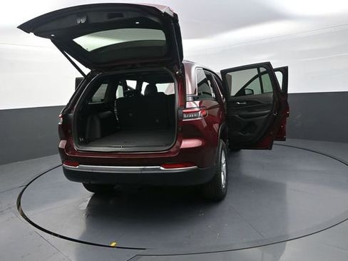 New 2026 Jeep Grand Cherokee Laredo X AWD/4WD image 34