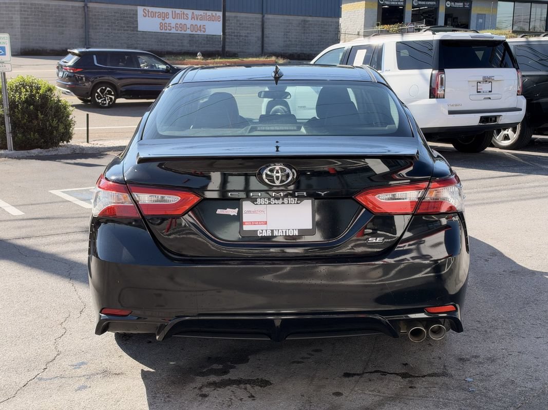 Used 2019 Toyota Camry SE FWD image 5