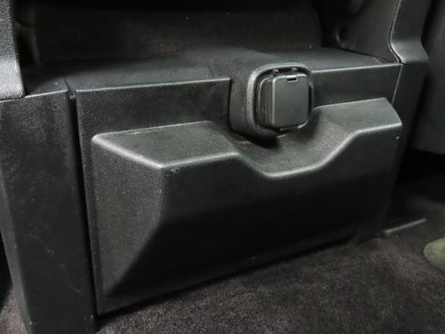 Used 2017 Ford F150 XLT AWD/4WD image 14