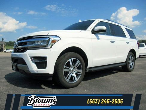 Used 2024 Ford Expedition Limited image 1