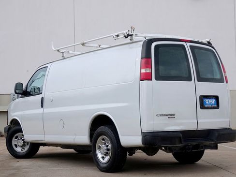 Used 2012 Chevrolet Express 2500 w/ Cold Climate Package image 4