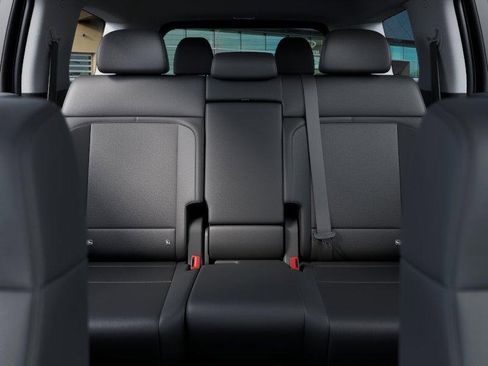 New 2026 Hyundai Santa Fe SE image 12