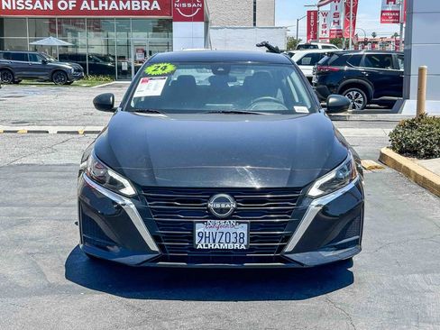 Certified 2024 Nissan Altima 2.5 SV FWD image 3
