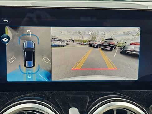 New 2026 Mercedes-Benz GLB 250 4MATIC image 33