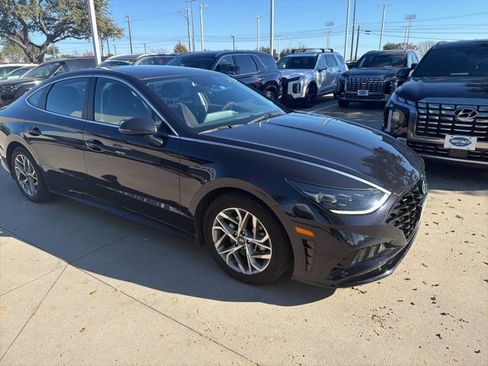 Certified 2023 Hyundai Sonata SEL image 2