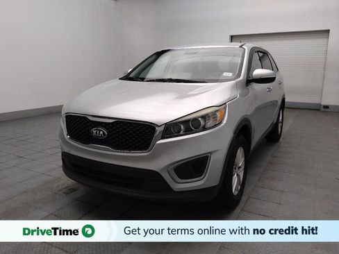 Used 2017 Kia Sorento L FWD image 1