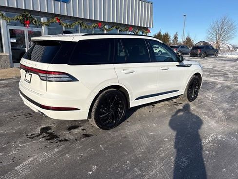 Used 2025 Lincoln Aviator Reserve w/ Jet Appearance Package AWD/4WD image 3