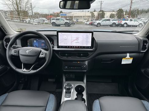 New 2026 Ford Bronco Sport Outer Banks image 16