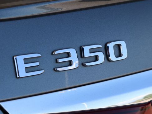 Used 2022 Mercedes-Benz E 350 4MATIC Sedan image 39