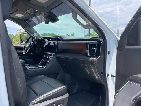 Used 2024 GMC Sierra 2500 Denali w/ Denali Reserve Package AWD/4WD image 41