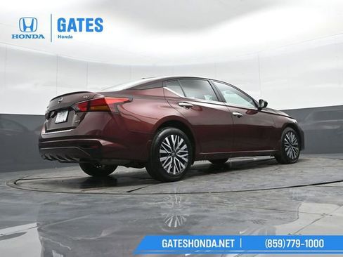 Used 2023 Nissan Altima 2.5 SV image 31