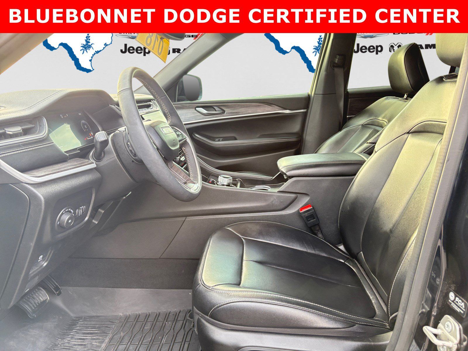Used 2024 Jeep Grand Cherokee Limited RWD image 11