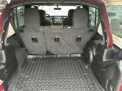 Used 2021 Jeep Wrangler Unlimited Sport image 28