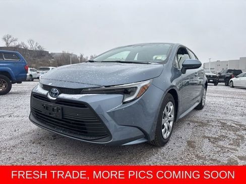 Used 2024 Toyota Corolla LE image 1