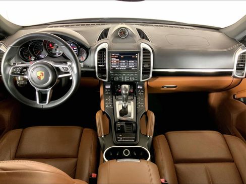 Certified 2016 Porsche Cayenne Diesel AWD/4WD image 12