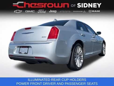 Used 2019 Chrysler 300 Touring L w/ Quick Order Package 22F RWD image 13