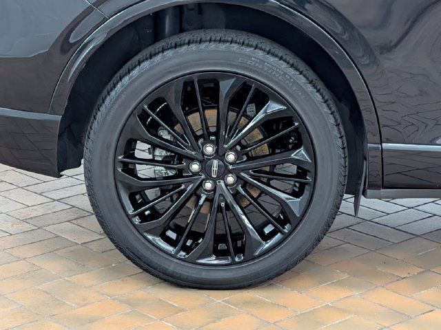 Used 2024 Lincoln Corsair AWD w/ Equipment Group 101A image 8