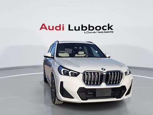 Used 2025 BMW X1 xDrive28i AWD/4WD image 2
