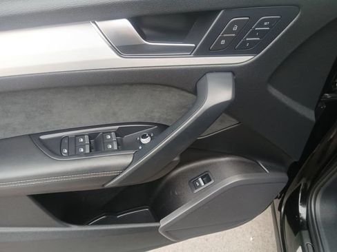 Used 2018 Audi SQ5 Premium Plus w/ Navigation Package AWD/4WD image 14