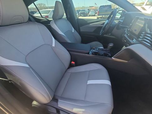 Used 2026 Toyota Camry SE w/ Convenience Package FWD image 11