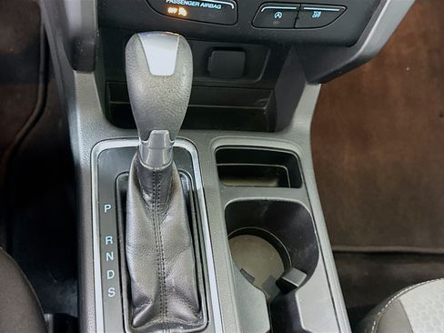 Used 2017 Ford Escape SE FWD image 23