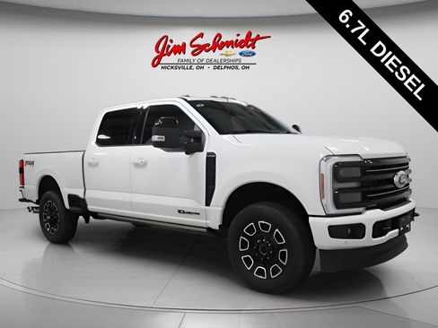 Used 2025 Ford F250 Platinum w/ FX4 Off-Road Package AWD/4WD image 2