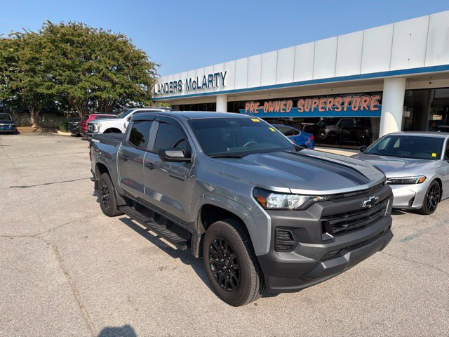 Used 2026 Chevrolet Colorado W/T RWD image 1