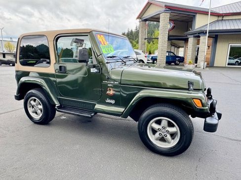 Used 1998 Jeep Wrangler Sahara AWD/4WD image 3