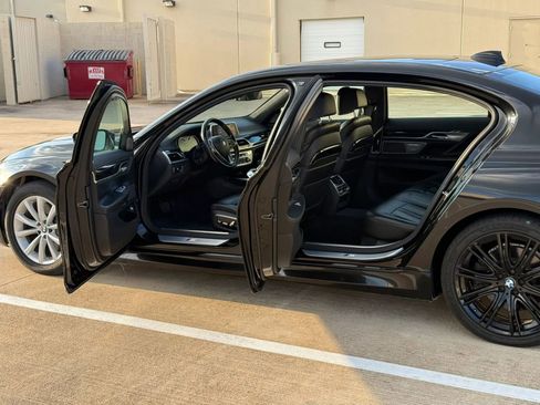 Used 2016 BMW 750i xDrive image 11