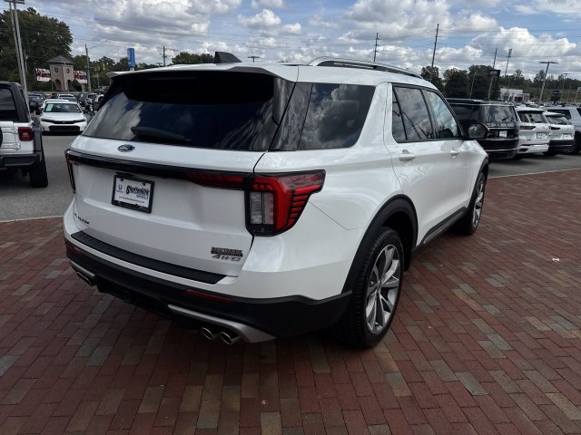 Used 2025 Ford Explorer Platinum w/ Ultimate Package AWD/4WD image 36