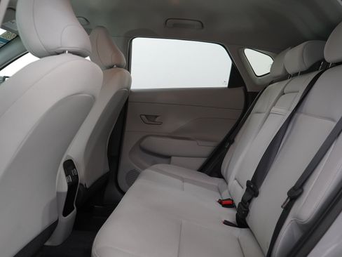 Used 2024 Hyundai Kona SEL AWD/4WD image 17