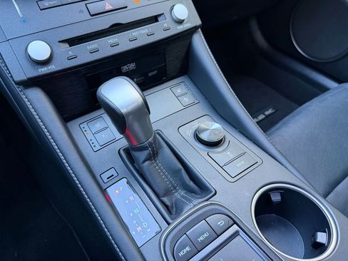 Used 2015 Lexus RC 350 image 31