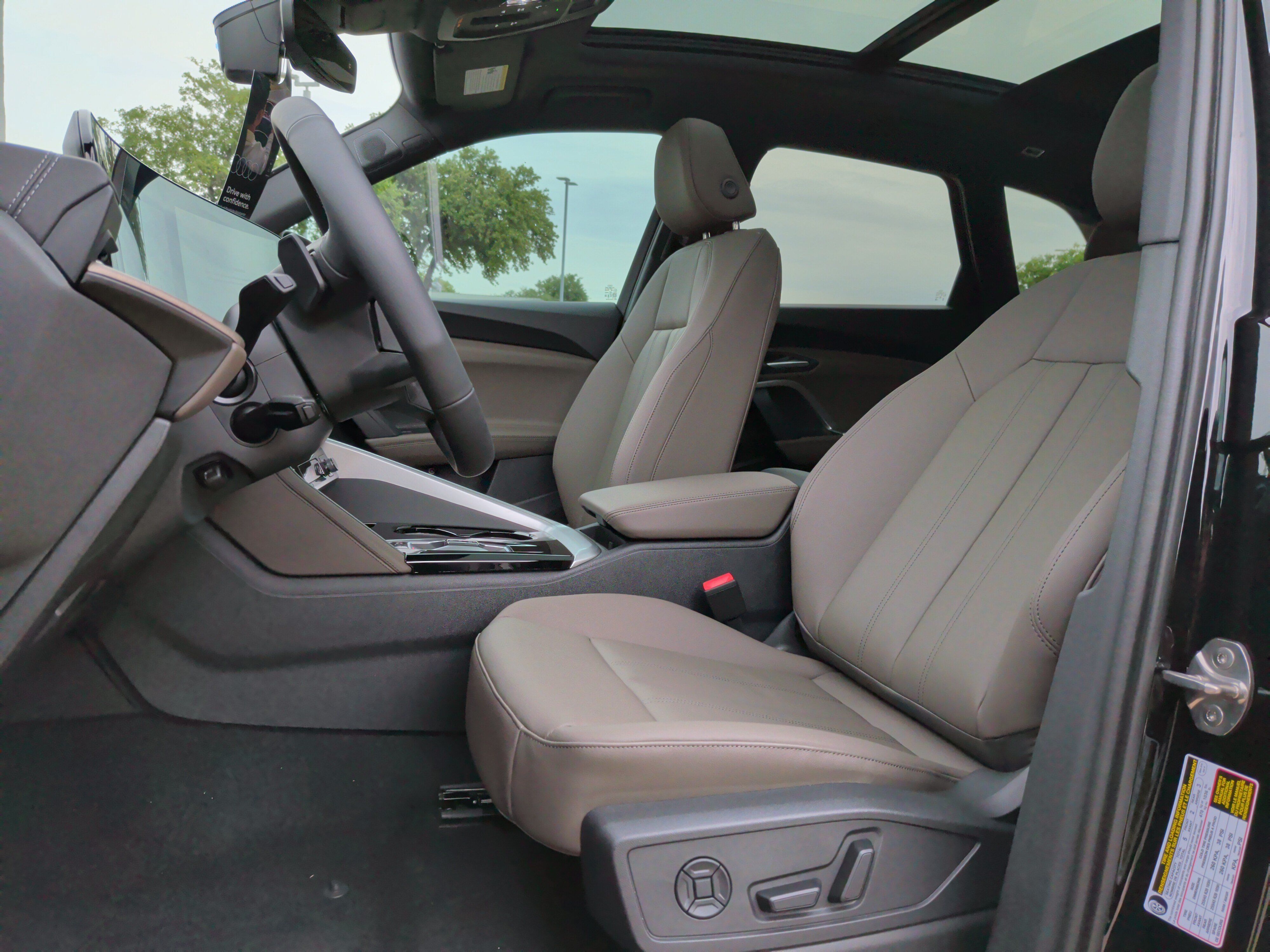 Used 2026 Audi Q5 Premium w/ Premium Plus AWD/4WD image 16