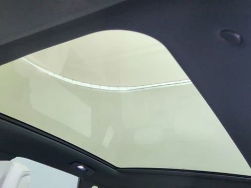 Used 2024 Cadillac Lyriq Sport image 58