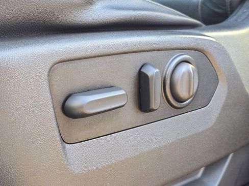 Used 2020 Chevrolet Silverado 2500 LTZ w/ LTZ Plus Package image 26