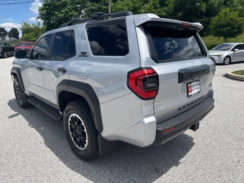Used 2025 Toyota 4Runner TRD Off-Road Premium w/ Tow Technology Package AWD/4WD image 5