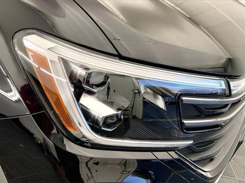 Certified 2025 Volkswagen Atlas Peak Edition SE image 29