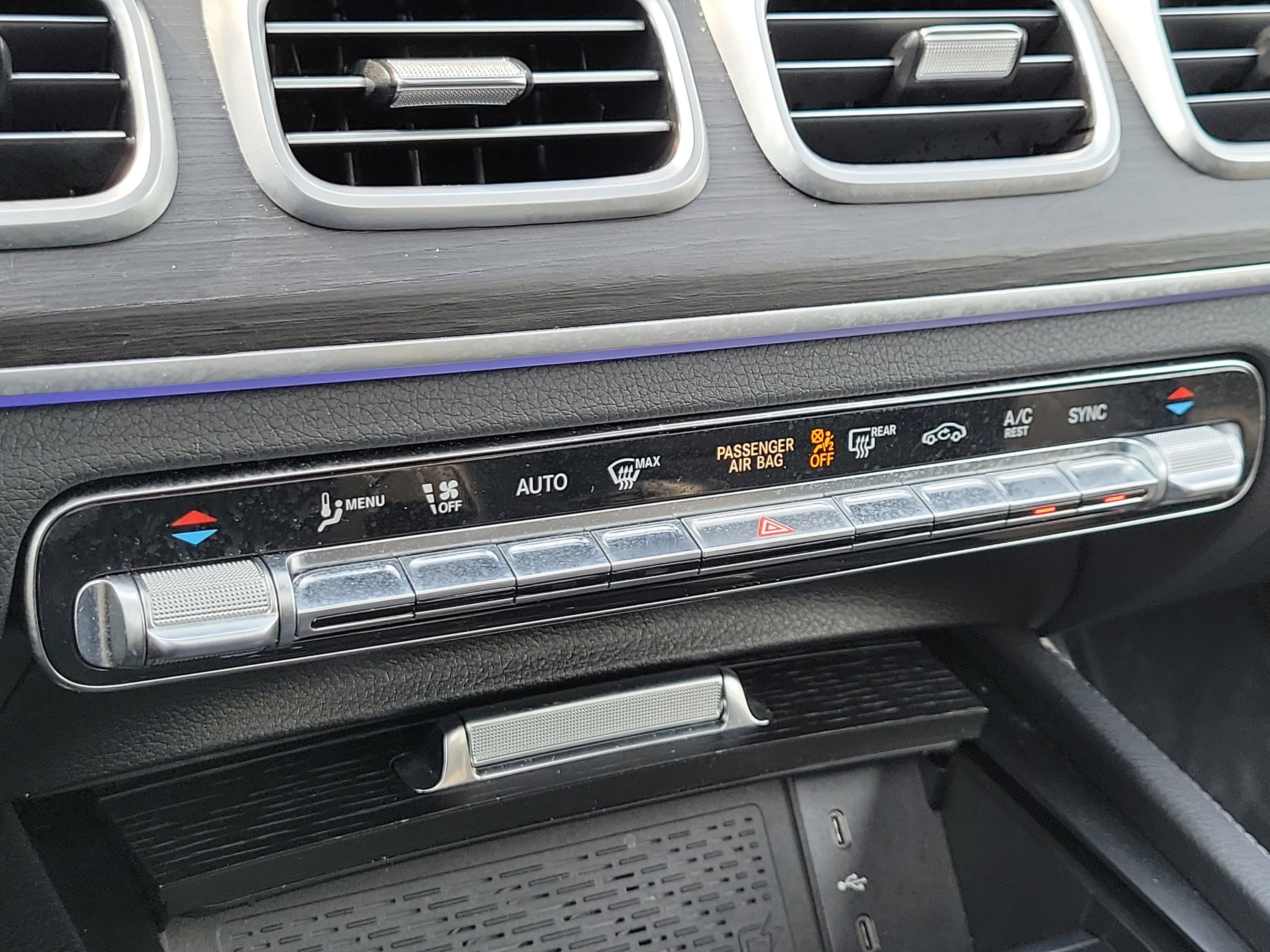 Certified 2024 Mercedes-Benz GLS 450 4MATIC image 26