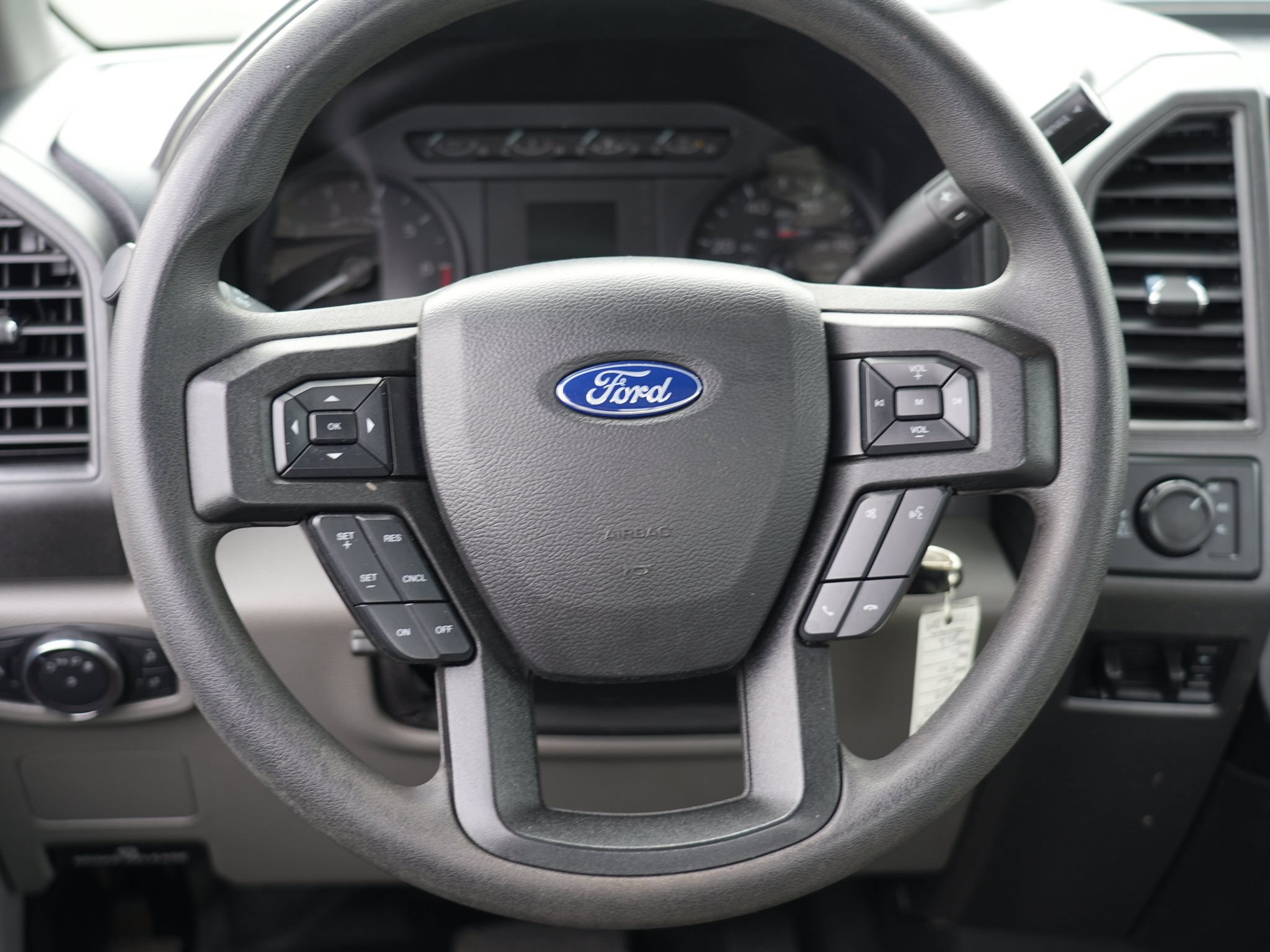 Used 2018 Ford F350 XL AWD/4WD image 25