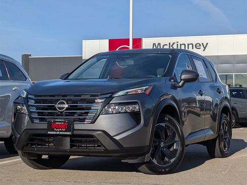 Certified 2024 Nissan Rogue SV image 2