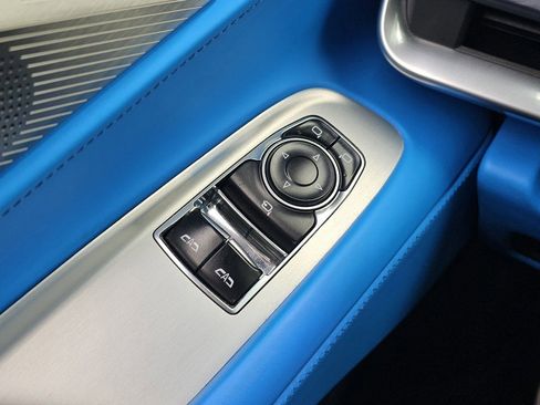 Used 2021 Chevrolet Corvette Stingray image 32