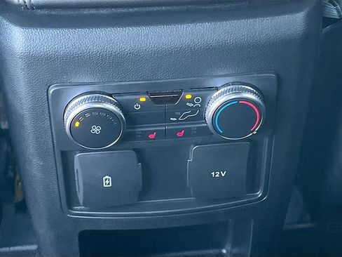 Used 2020 Ford Explorer XLT w/ Comfort Package AWD/4WD image 24