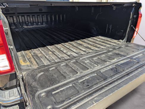 Used 2018 Chevrolet Silverado 1500 LTZ w/ Texas Edition image 24