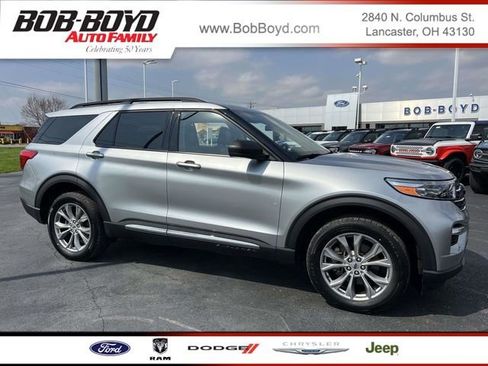 Certified 2022 Ford Explorer XLT w/ Equipment Group 202A AWD/4WD image 1