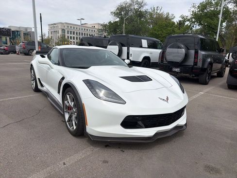 Used 2017 Chevrolet Corvette Z06 image 3