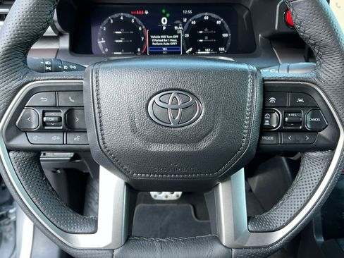 Used 2025 Toyota Tacoma TRD Sport w/ TRD Sport Upgrade Package image 14