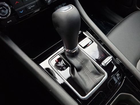 New 2026 Jeep Compass Limited image 10