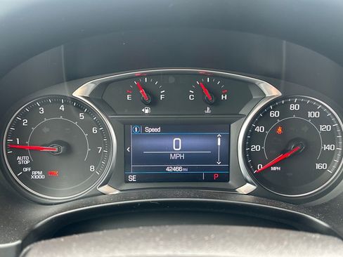 Used 2024 GMC Terrain SLE AWD/4WD image 21