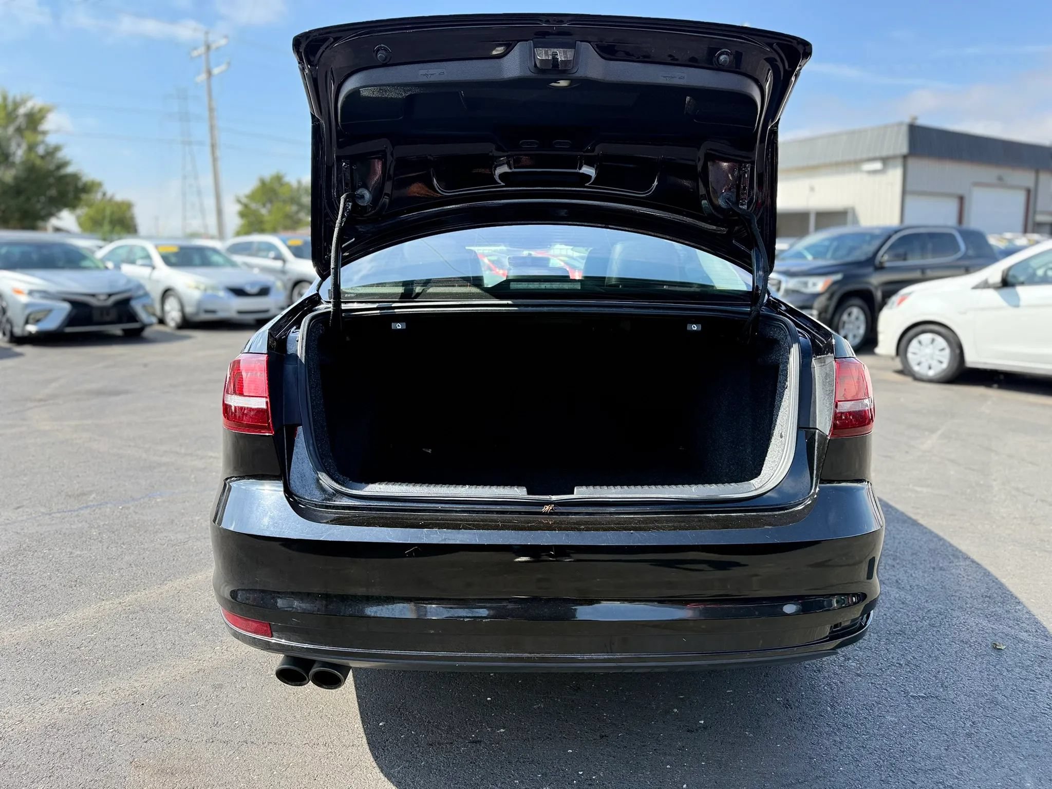 Used 2018 Volkswagen Jetta Wolfsburg Edition FWD image 33